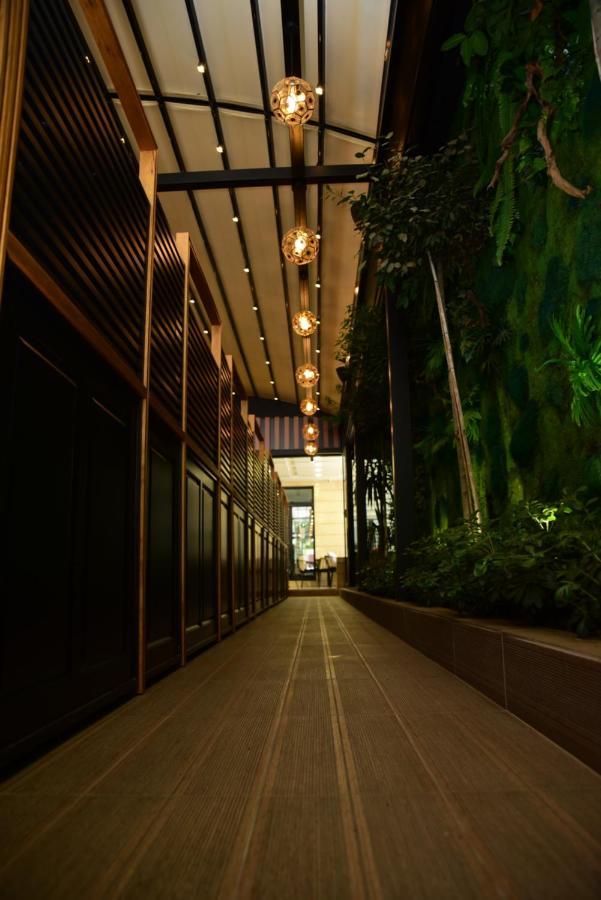 Hotel Comfort Tiranë Ngoại thất bức ảnh